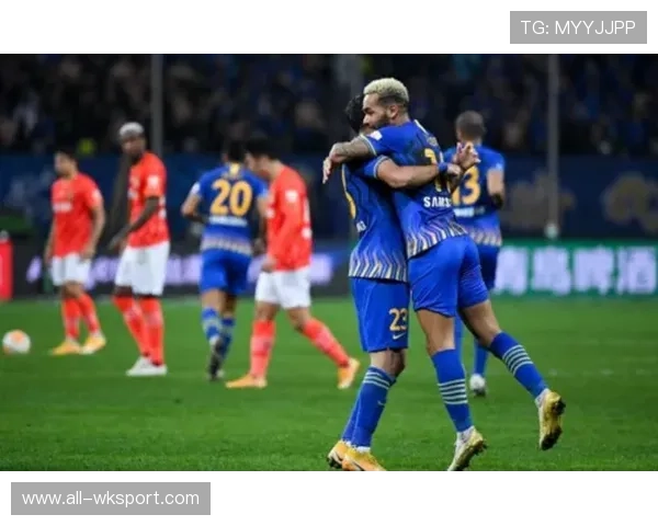 佩莱格里尼战术体系解析:攻守平衡与控球推进实战 佩莱格里尼战术体系解析:攻守平衡与控球推进实战