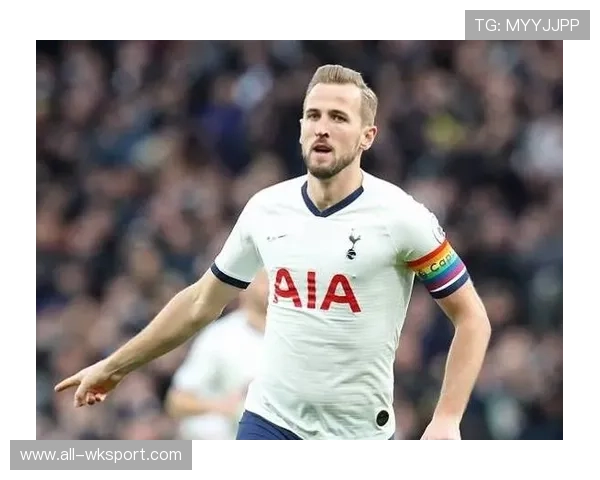 哈里·凯恩生涯轨迹解析：传统中锋向全能进攻核心的转型