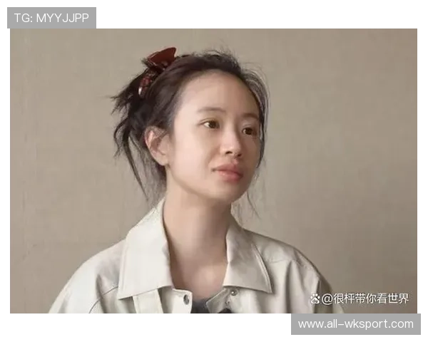 李梦背着大牌光环，居然偷偷爱上这家巷子小店，差距也太大了吧！