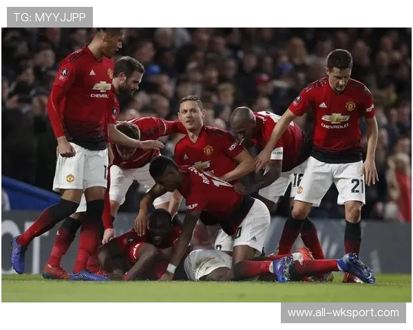 尤文图斯边路利用有限，进攻宽度不足是否制约战术展开？