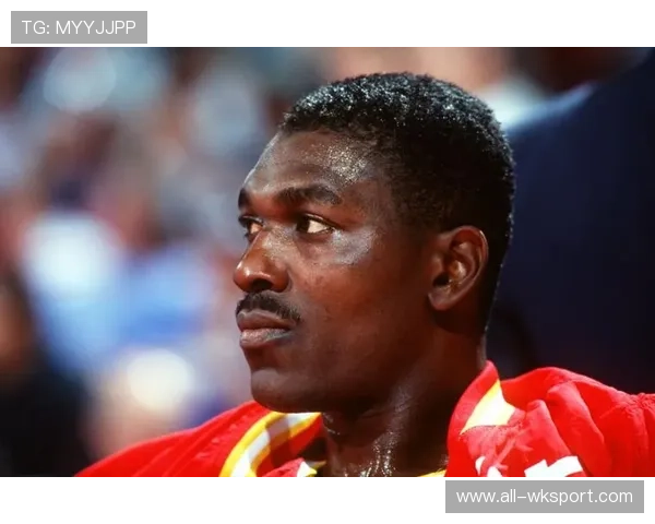 奥拉朱旺背身单打效率远超同代中锋拉开内线得分差距